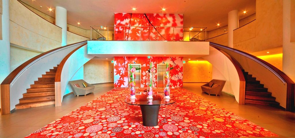 Golden Tulip 4*